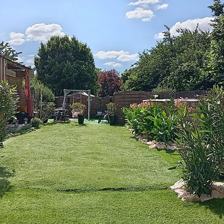 Maison Cosy Avec Piscine Et 2 Vakantiehuis Niort